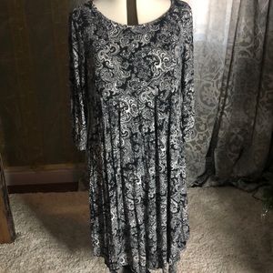 Black and white paisley design dress